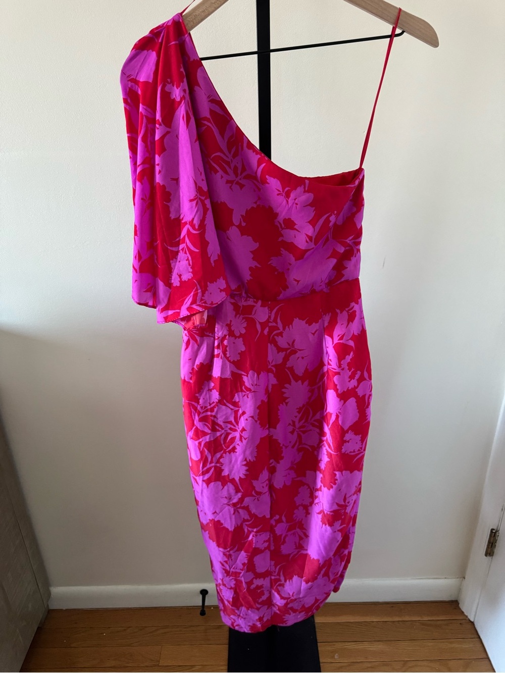 Do+Be One Shoulder Floral Dress Medium - NWT - Picture 6 of 8